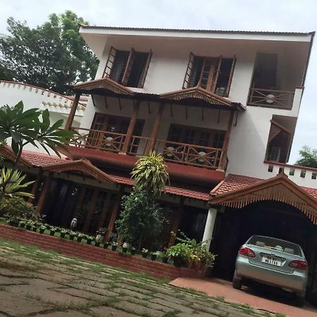 Villa Serena Bangalore Eksteriør billede