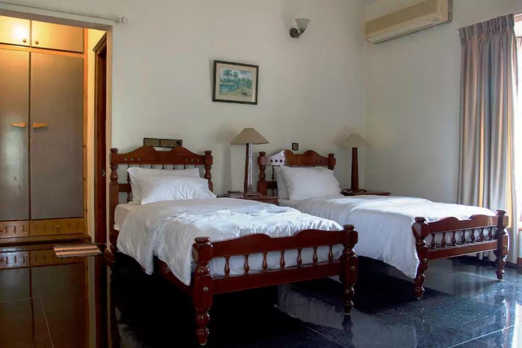 Villa Serena Bangalore Eksteriør billede