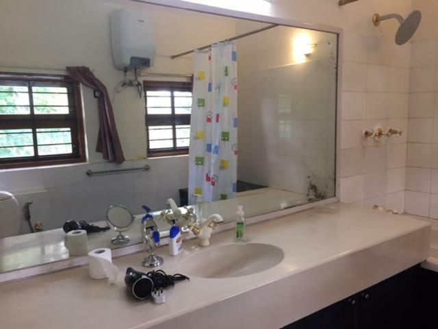 Villa Serena Bangalore Eksteriør billede