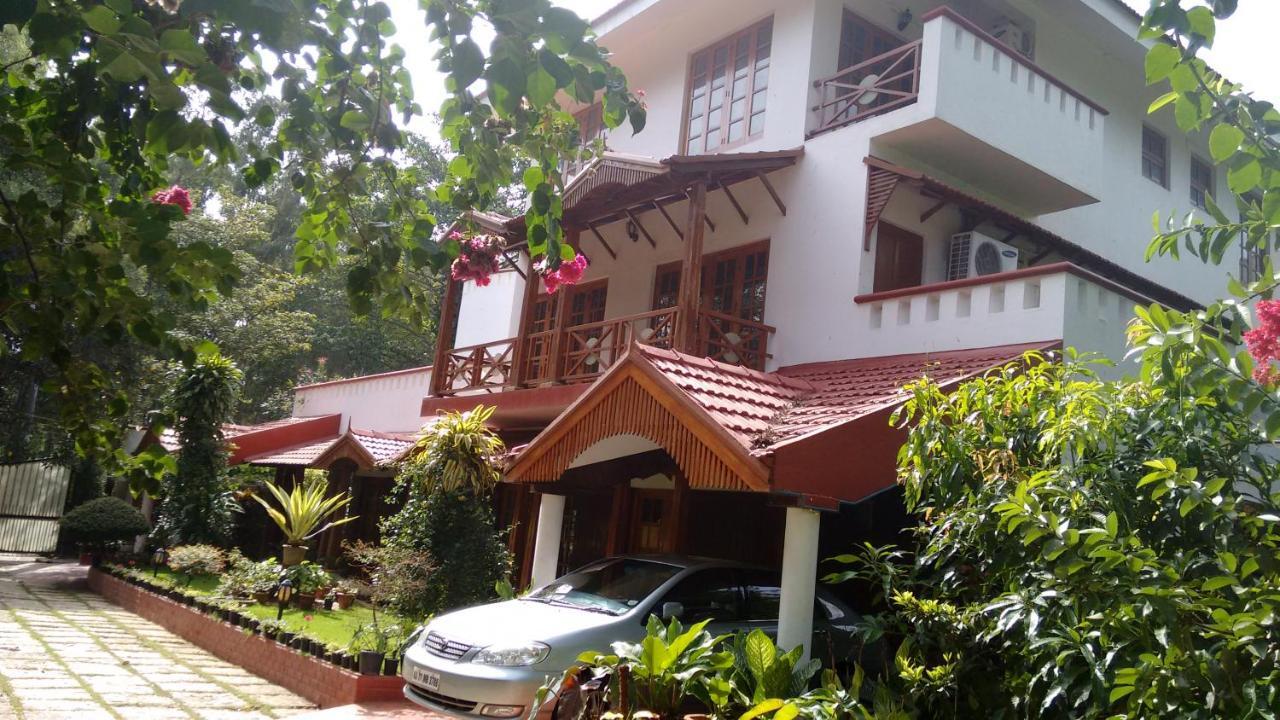Villa Serena Bangalore Eksteriør billede